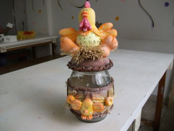 pote galinha no ninho